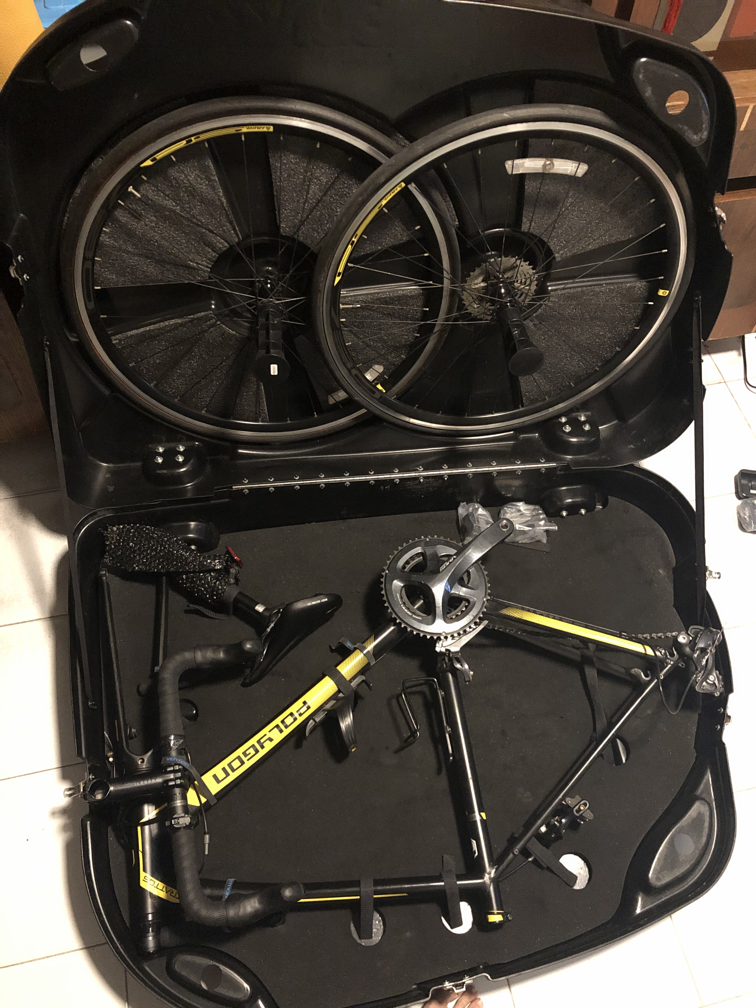 My bike packed in the Bonza hardcase bike box. My frame is 56 cm, the horizontal axis barely fits.